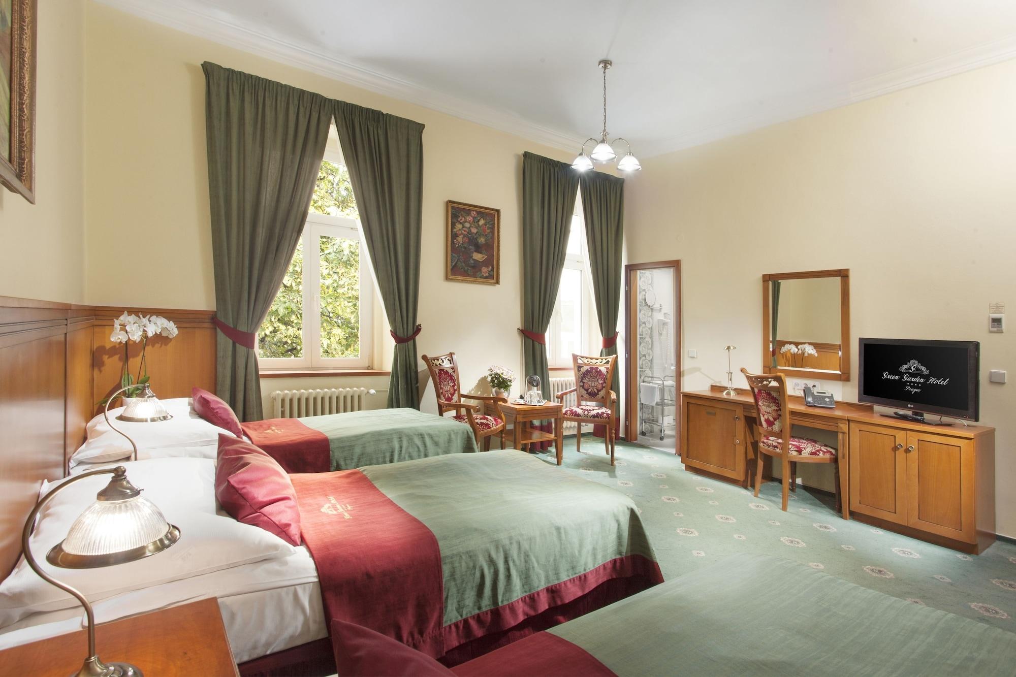 Green Garden Hotel Prague Exterior photo