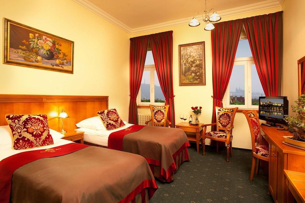 Green Garden Hotel Prague Exterior photo