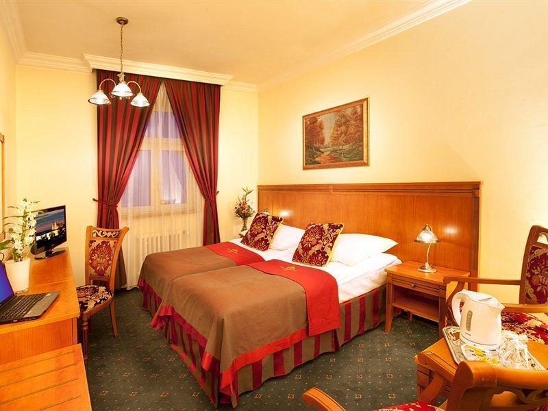 Green Garden Hotel Prague Exterior photo